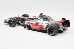 McLaren MP4-23 Mercedes #23 H. Kovalainen 2008 Minichamps 1:18 530081823 Kov – obrázek 5 z 6