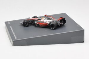 McLaren MP4-23 Mercedes #22 L. Hamilton F1 World Champion 2008 Minichamps 1:43 B66962422 Kov – obrázek 3 z 4
