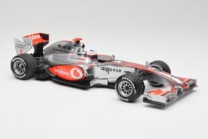 McLaren MP4-25 Vodafone #1 J. Button F1 2010 Minichamps 1:18 530101871-R1 Kov – obrázek 4 z 7