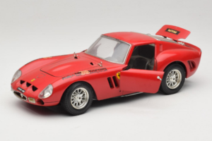 Ferrari 250 GTO Červený Bburago 1:18 B003 Kov – obrázek 2 z 8