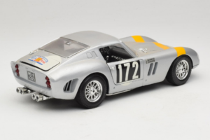 Ferrari 250 GTO #172 Tour de France 1964 Bburago 1:18 7011 Kov – obrázek 3 z 8
