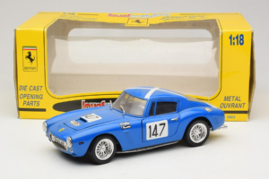 Ferrari 250 GT Berlinette #147 Modrý Jouef Evolution 1:18 3023 Kov – obrázek 8 z 8