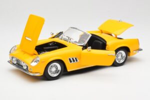 Ferrari 250 GT California Spider Žlutý Hot Wheels 1:18 23905 Kov – obrázek 2 z 8
