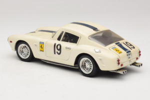 Ferrari 250 GT SWB Berlinette #19 Tour de France Automobile 1961 Eagles Race 1:18 6500 Kov – obrázek 7 z 8