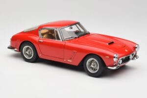 Ferrari 250 GT SWB Červený CMC 1:18 M-046 Kov – obrázek 4 z 6