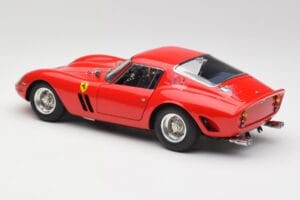 Ferrari 250 GTO London Show Červený CMC 1:18 M-256 Kov – obrázek 5 z 6