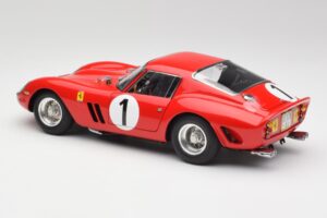 Ferrari 250 GTO #1 P. Rodriguez / W. Mairesse Paris 1000km 1962 CMC 1:18 M-254 Kov – obrázek 5 z 6