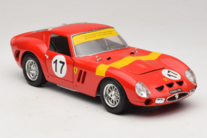 Ferrari 250 GTO #17 Bburago Sammlerborse Červený Bburago 1:18 3007-P1 Kov – obrázek 6 z 8