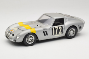Ferrari 250 GTO #172 L. Bianchi / G. Berger Tour de France 1962 Stříbrný Limitovaná Edice Bburago 1:18 3011-S1 Kov