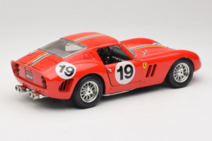 Ferrari 250 GTO #19 Červený Pruhy 1962 Bburago 1:18 3011-P3 Kov – obrázek 3 z 8
