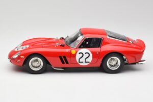 Ferrari 250 GTO #22 Beurlys / Elde / Mason 24 Hours of Le Mans 1962 CMC 1:18 M-253 Kov – obrázek 3 z 6