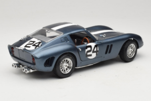 Ferrari 250 GTO #24 Modrý Bílý Pruh 1962 Bburago 1:18 3011-B2 Kov – obrázek 3 z 8