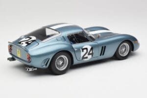Ferrari 250 GTO #24 P. Rodriguez 12 Hours of Sebring GT3.0 Winner 1962 Kyosho 1:18 08438D Kov – obrázek 3 z 8