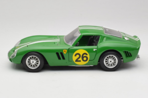 Ferrari 250 GTO #26 Zelený Bílé Pruhy 1962 Bburago 1:18 3011-G3 Kov – obrázek 4 z 8