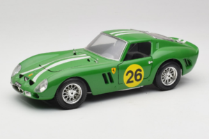 Ferrari 250 GTO #26 Zelený Bílé Pruhy 1962 Bburago 1:18 3011-G3 Kov