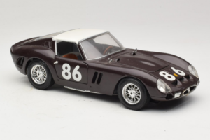 Ferrari 250 GTO #86 Černý Bburago 1:18 3011-B1 Kov – obrázek 6 z 8
