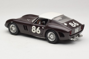 Ferrari 250 GTO #86 Černý Bburago 1:18 3011-B1 Kov – obrázek 7 z 8