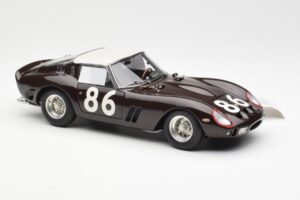 Ferrari 250 GTO #86 Targa Florio 1962 CMC 1:18 M-156 Kov – obrázek 4 z 6