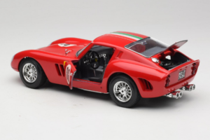 Ferrari 250 GTO #96 Červený 1962 Bburago 1:18 3011-N1 Kov – obrázek 5 z 8