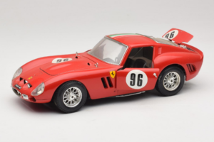 Ferrari 250 GTO #96 Červený Italská Vlajka 1962 Bburago 1:18 3011-P2 Kov – obrázek 2 z 8