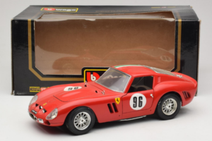 Ferrari 250 GTO #96 Červený Italská Vlajka 1962 Bburago 1:18 3011-P2 Kov – obrázek 8 z 8