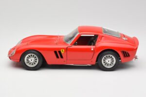 Ferrari 250 GTO Červený Bburago 1:18 3011 Kov – obrázek 4 z 8