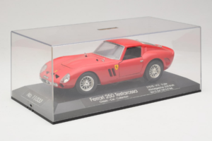 Ferrari 250 GTO Červený Replacement Stand Exclusive Cars 1:18 EC005 Kov – obrázek 8 z 8
