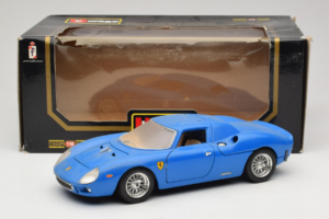 Ferrari 250 LM Modrý Bburago 1:18 3033-B1 Kov – obrázek 8 z 8