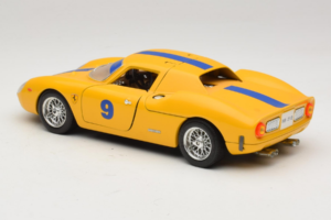 Ferrari 250 LM #9 Žlutý 1965 Bburago 1:18 3033-Y1 Kov – obrázek 7 z 8