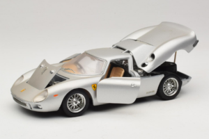 Ferrari 250 LM Stříbrný Bburago 1:18 3033-S1 Kov – obrázek 2 z 8