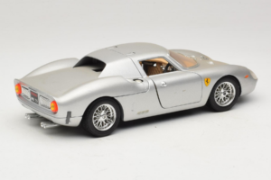 Ferrari 250 LM Stříbrný Bburago 1:18 3033-S1 Kov – obrázek 3 z 8