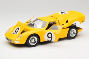 Ferrari 250 LM #21 M. Gregory / J. Rindt NART 24 Hours of Le Mans Winner 1965 Hot Wheels 1:18 25729 Kov – obrázek 2 z 8