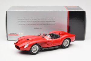 Ferrari 250 Testa Rossa Pontoon Fender Červený CMC 1:18 M-071 Kov – obrázek 6 z 6