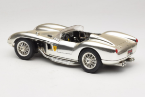 Ferrari 250 Testa Rossa Chrome Stříbrný Bburago 1:18 3007-C1 Kov – obrázek 7 z 8
