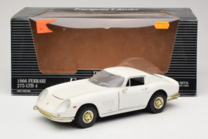 Ferrari 275 GTB/4 Bílý ERTL 1:18 7493 Kov – obrázek 8 z 8
