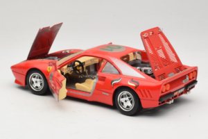 Ferrari 288 GTO #1 Červený 1984 Bburago 1:18 3027-P3 Kov – obrázek 5 z 8