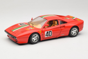 Ferrari 288 GTO #40 Červený Italská Vlajka 1984 Bburago 1:18 3027-P1 Kov