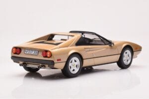 Ferrari 308 GTS Zlatý Limitovaná Edice Norev 1:18 187932 Kov – obrázek 2 z 6