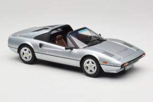 Ferrari 308 GTS Stříbrný Norev 1:18 187934 Kov – obrázek 5 z 7