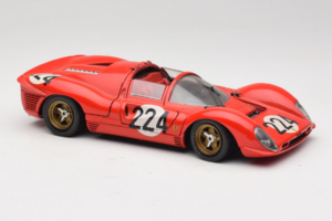 Ferrari 330 P4 #224 Červený 1967 Revell 1:18 48825-P2 Kov – obrázek 5 z 7