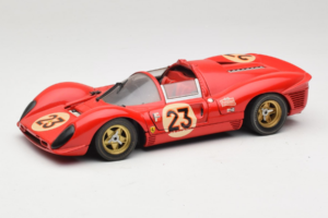 Ferrari 330 P4 #23 L. Bandini / C. Amon 24 Hours of Daytona Winner 1967 Revell 1:18 48833 Kov