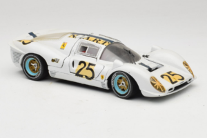 Ferrari 330 P4 #25 Bílý Revell 1:18 48845 Kov – obrázek 6 z 8