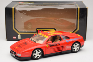 Ferrari 348tb Pirelli Červený Bburago 1:18 3039-P2 Kov – obrázek 8 z 8