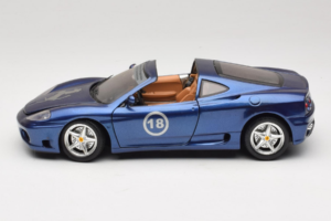 Ferrari 360 Modena Targa Limitovaná Edice 333 ks Fialový Metalíza Bburago 1:18 3348-F1 Kov – obrázek 4 z 8
