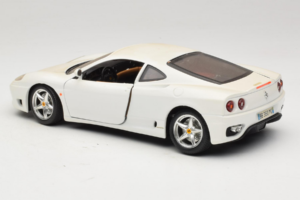 Ferrari 360 Modena Bílý Bburago 1:18 3368-W1 Kov – obrázek 7 z 8
