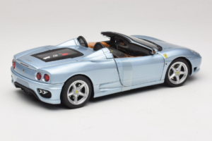 Ferrari 360 Spider Modrý The Italian Job Hot Wheels 1:18 P9905 Kov – obrázek 2 z 6
