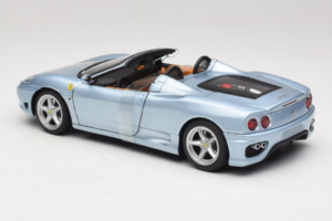 Ferrari 360 Spider Modrý The Italian Job Hot Wheels 1:18 P9905 Kov – obrázek 5 z 6