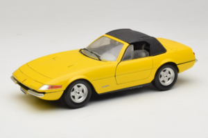 Ferrari 365 GTS/4 Daytona Kabriolet Žlutý Techno Giodi 1:18 740028 Kov