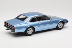 Ferrari 365 GT4 2+2 Modrý KK-Scale 1:18 KKDC180162 Kov – obrázek 2 z 6