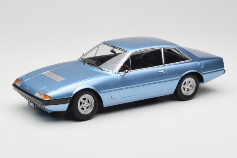 Ferrari 365 GT4 2+2 Modrý KK-Scale 1:18 KKDC180162 Kov